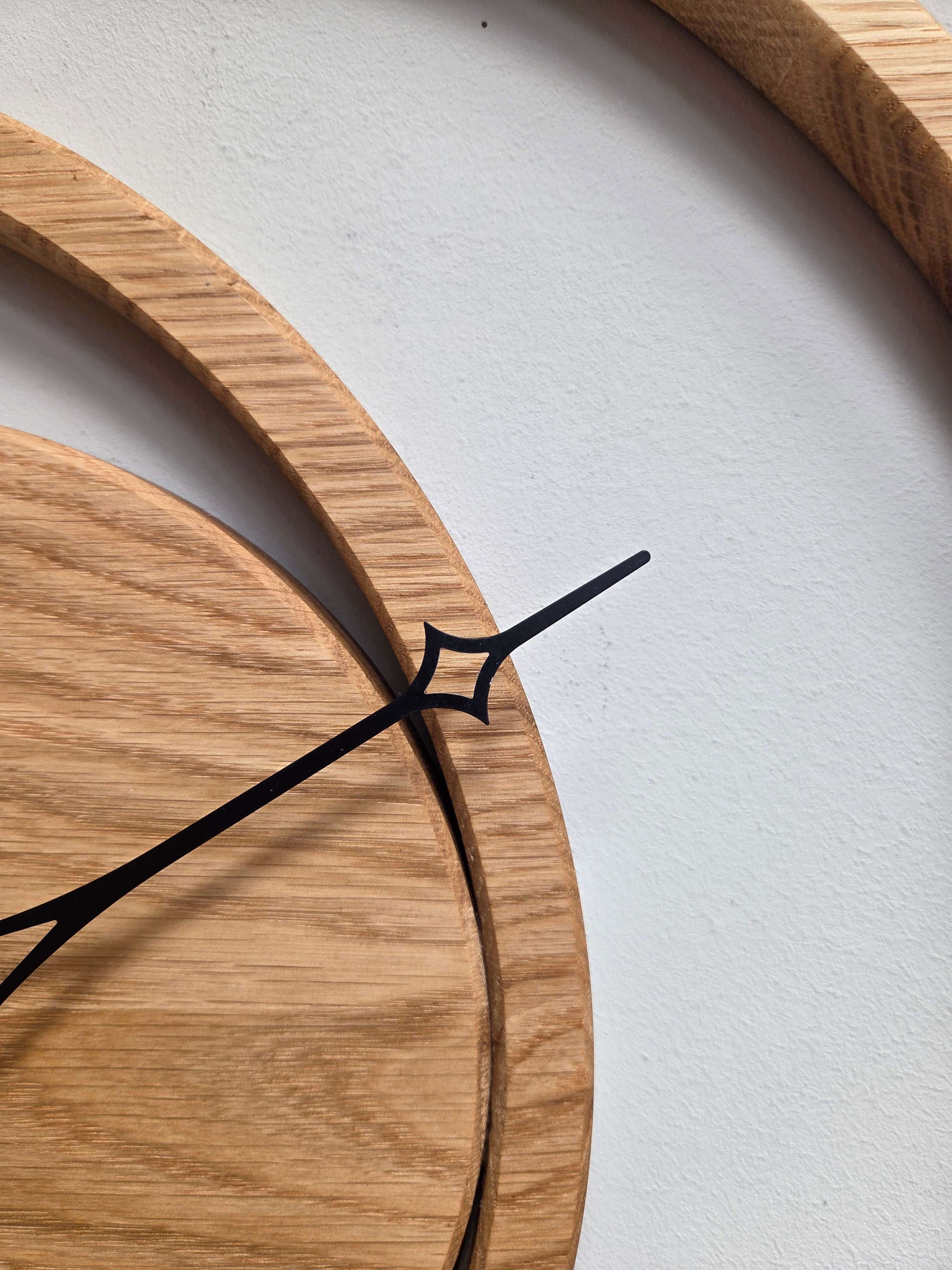 Il nido del picchio Excentrica Orologio parete ciliegio 50 cm