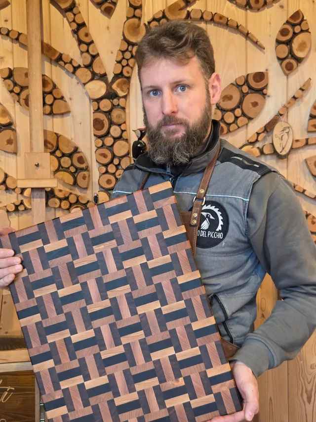 Il nido del picchio tagliere geometrico 40x50 multiessenza testa