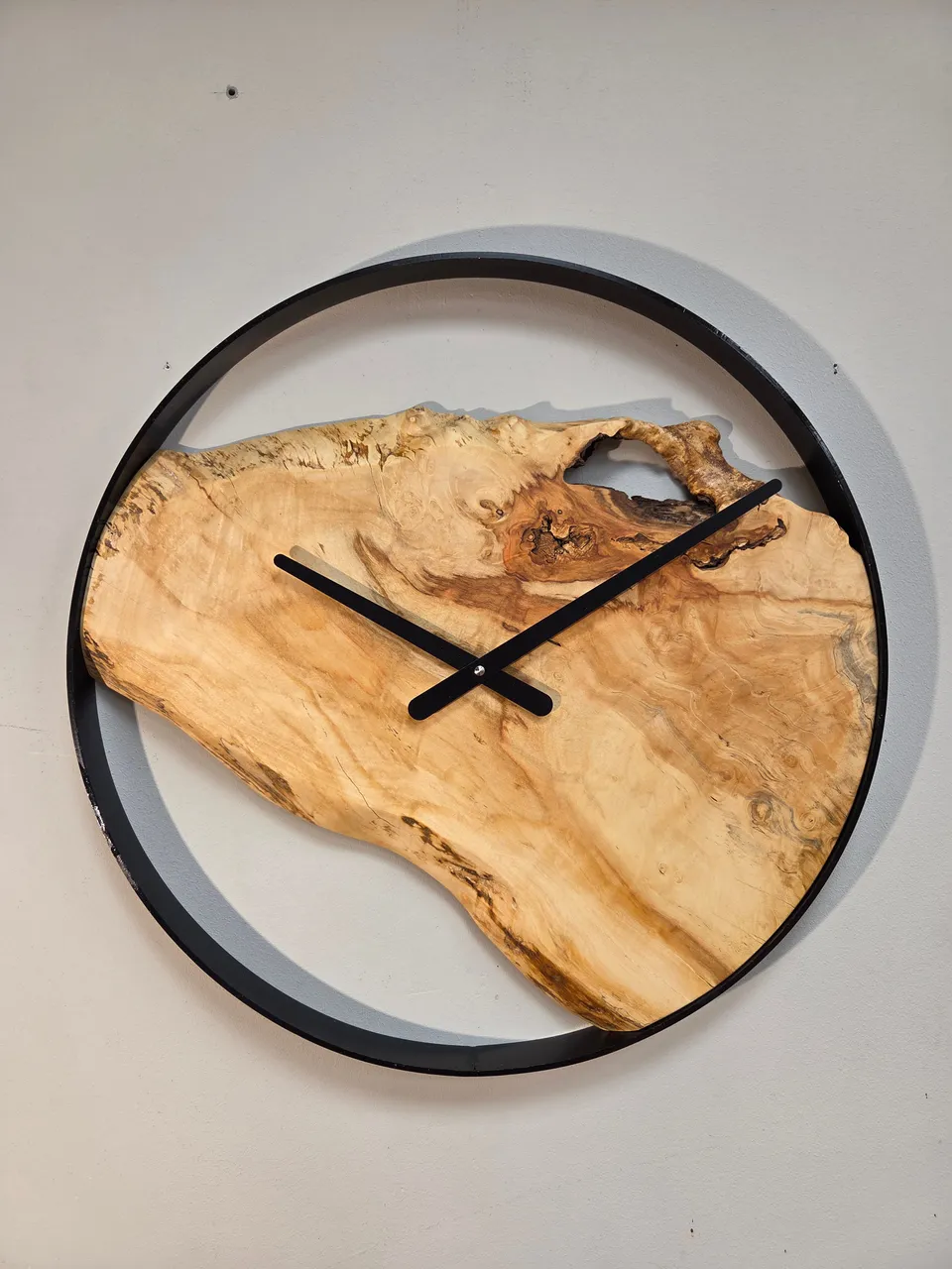Il nido del picchio Orologio da parete in legno di acero orologio 50cm