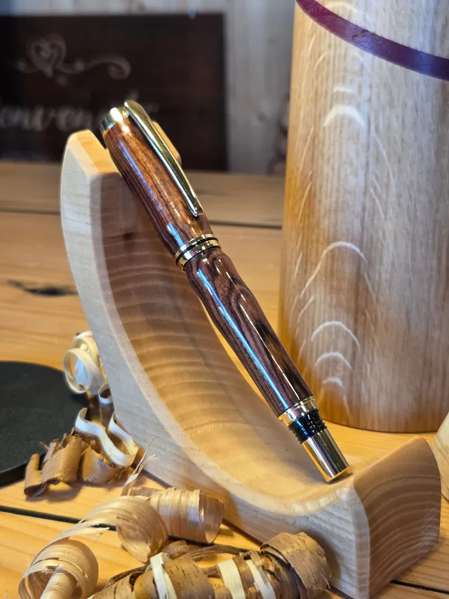 Il nido del picchio New Gentleman penna a sfera palissandro