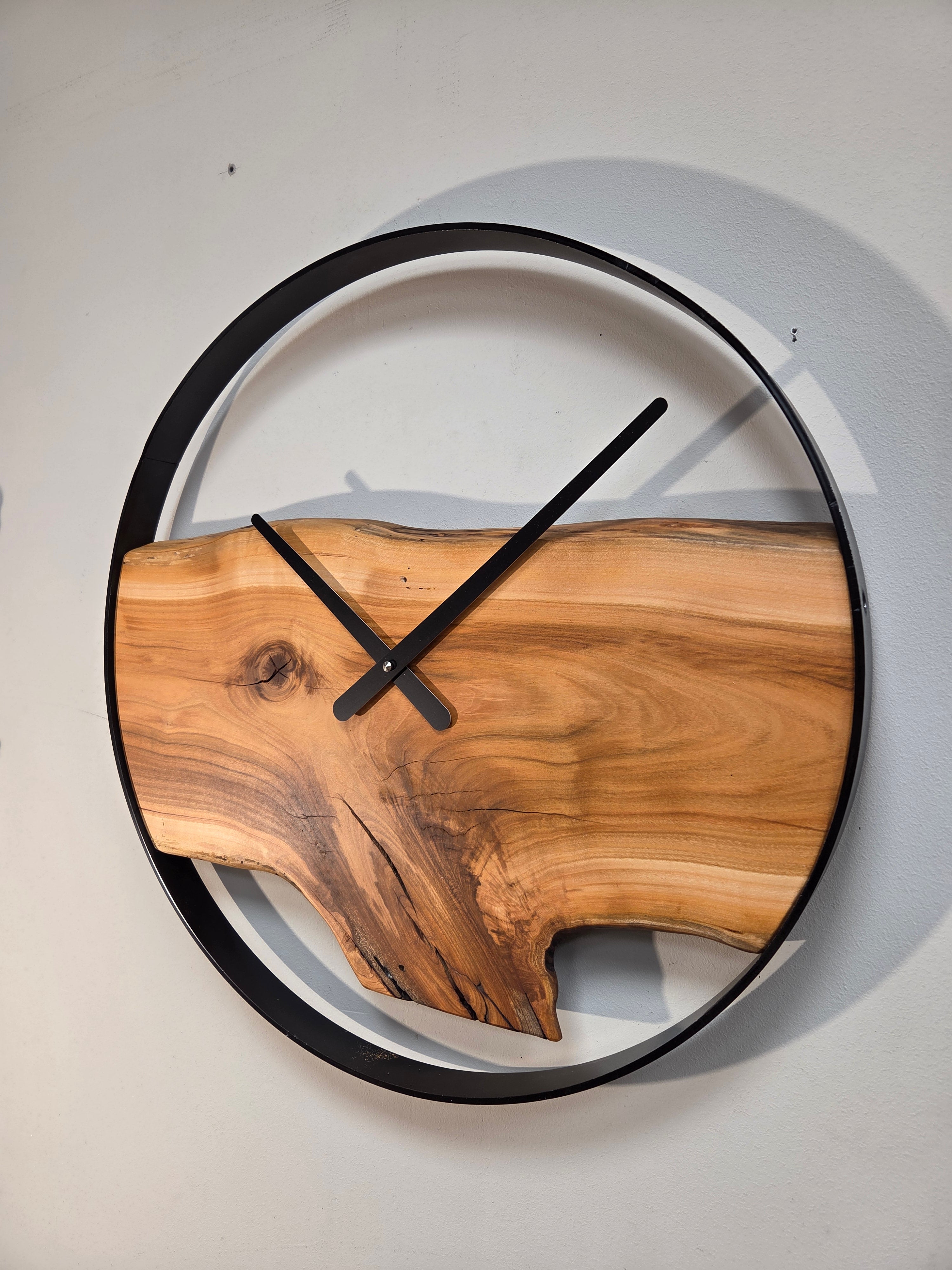 Il nido del picchio Orologio da parete ciliegio 50 cm nero