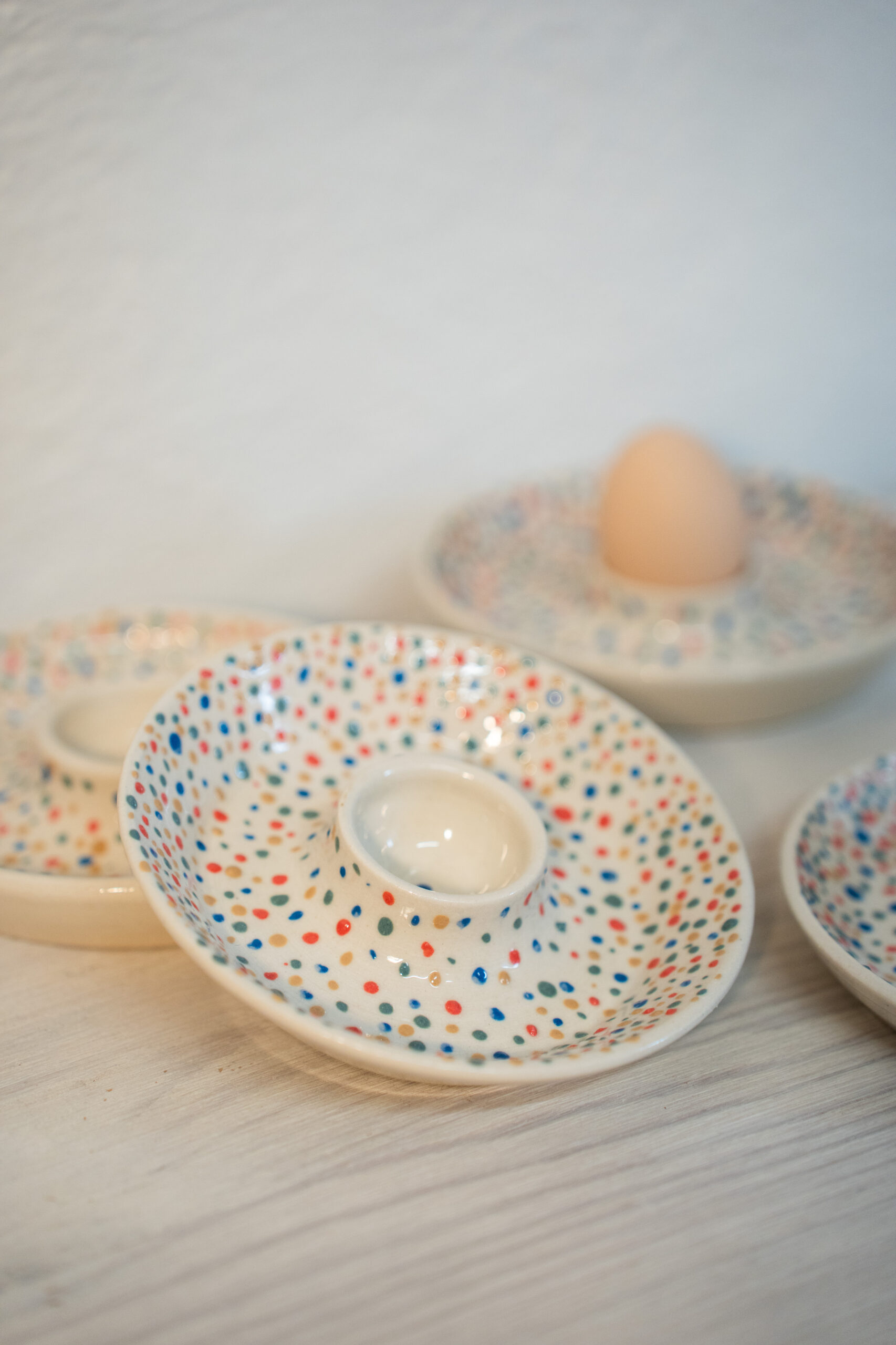 Atelier Alida Ceramiche Rino portauovo coque gres blu interno