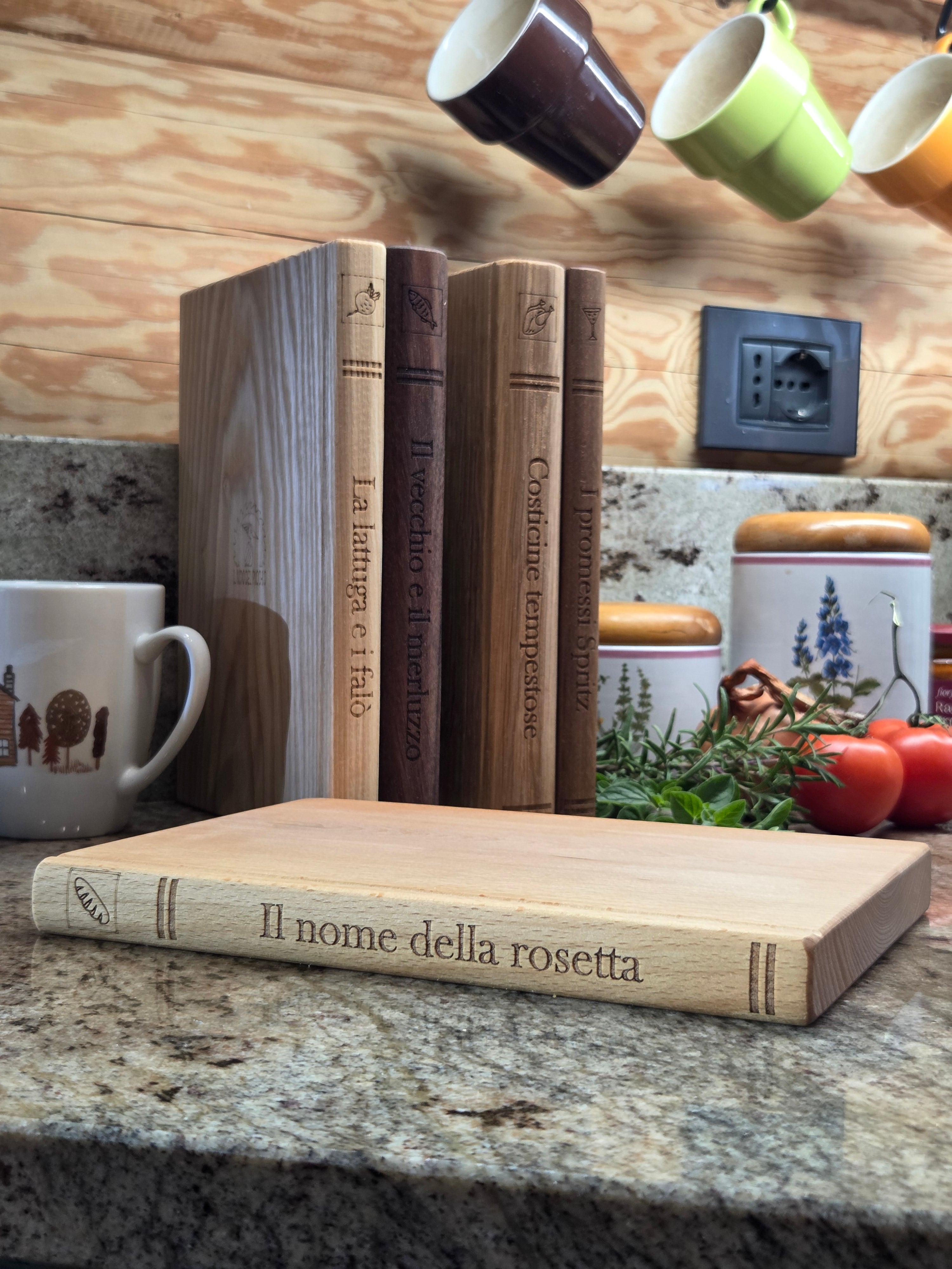 Il nido del picchio Romanzi da Affettare tagliere libro set 5 pezzi