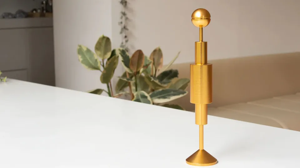 Cyrcus Design Odd'Io scultura da tavolo alluminio oro