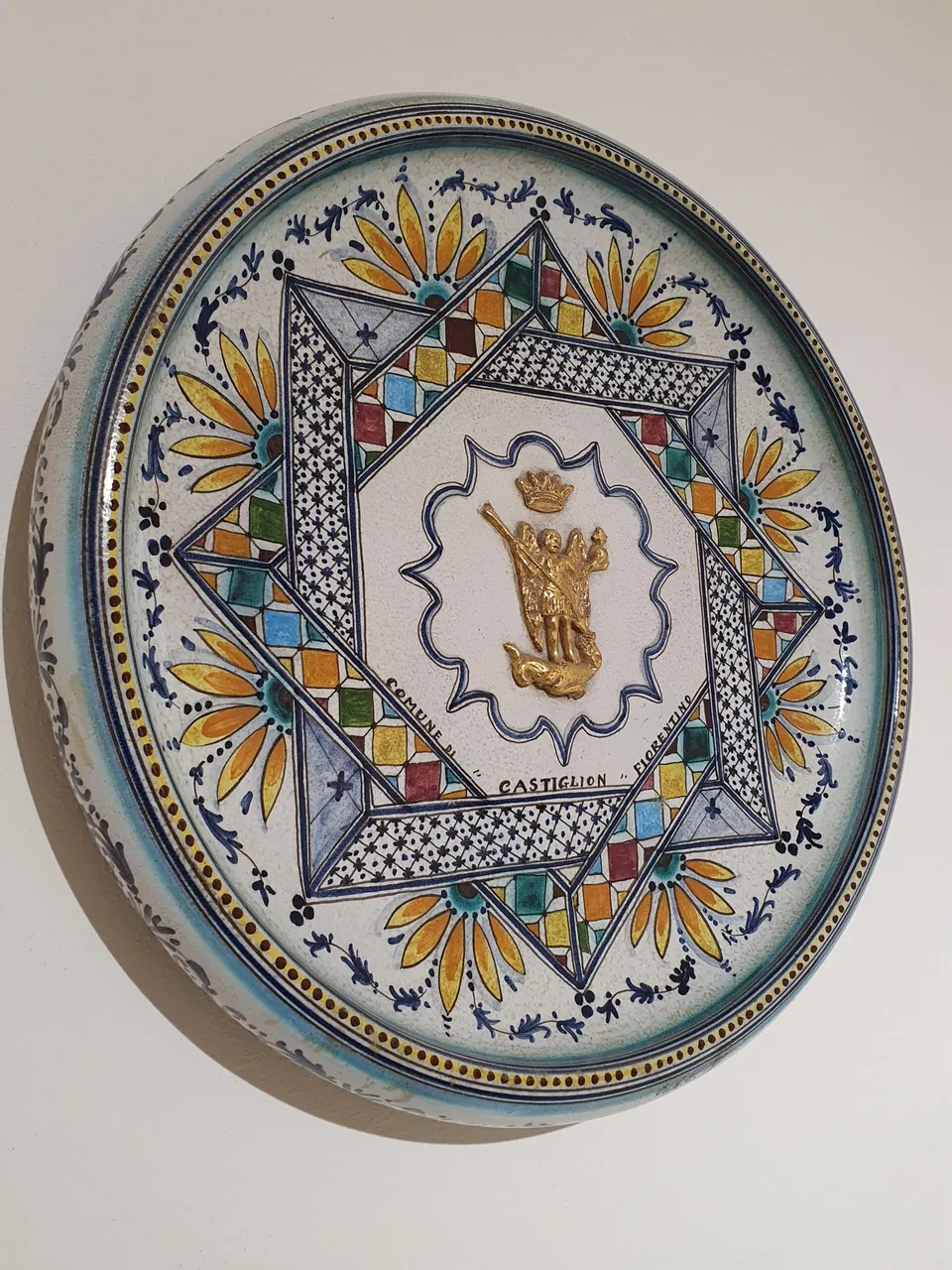 Ceramiche Capitini San Michele piatto ceramica decorato