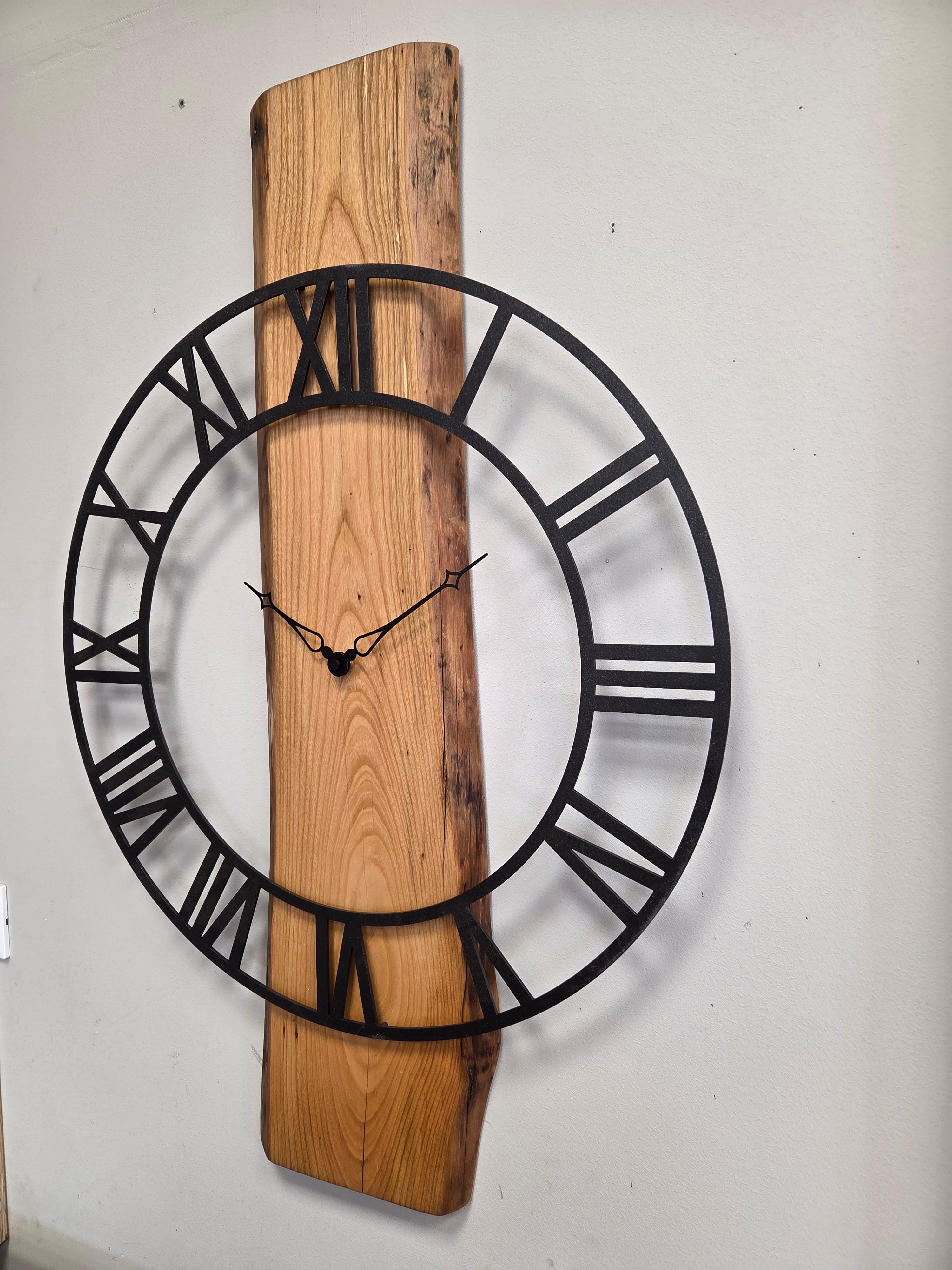 Il nido del picchio Orologio ciliegio 60 cm numeri romani