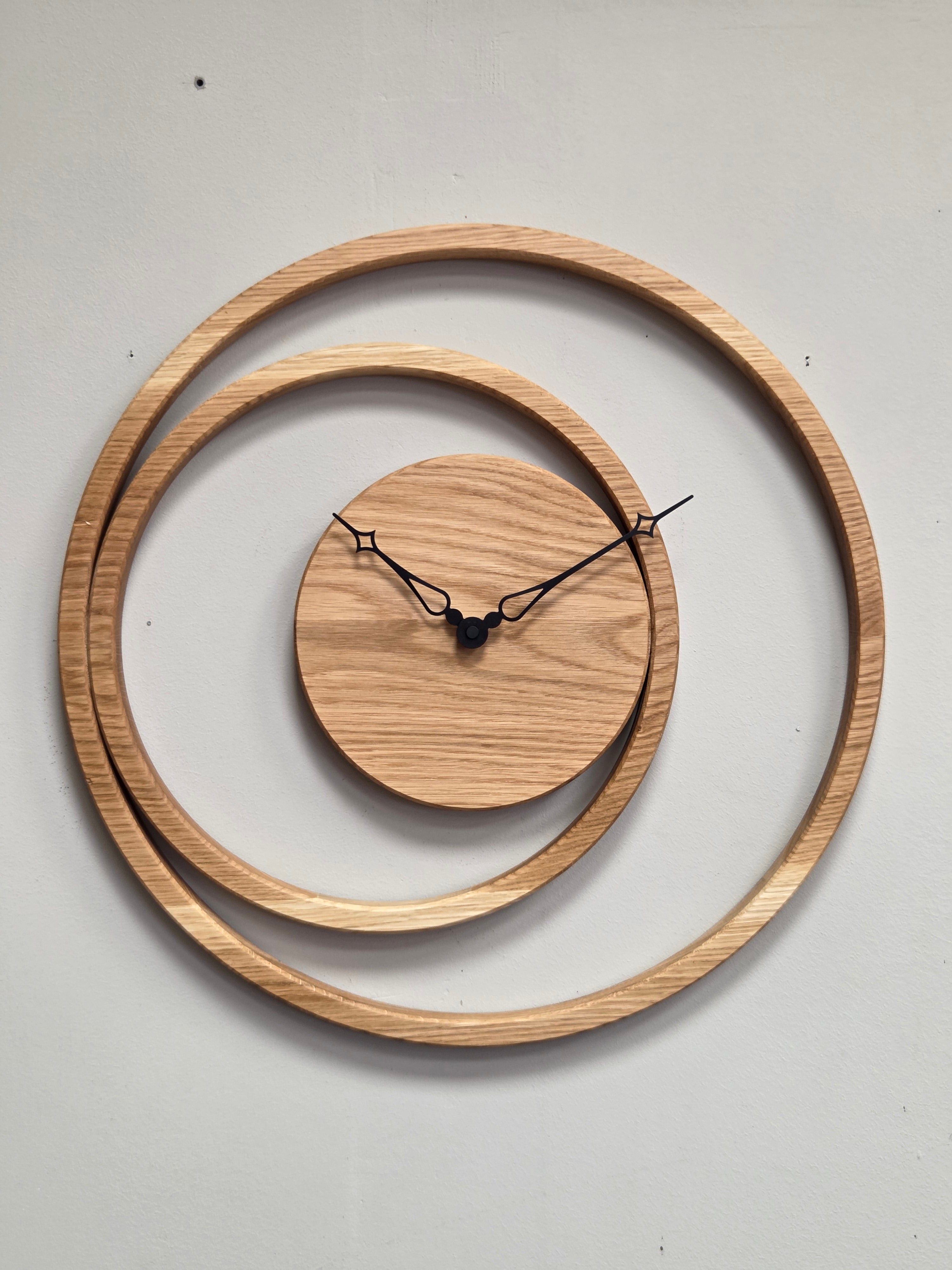 Il nido del picchio Excentrica Orologio parete ciliegio 50 cm