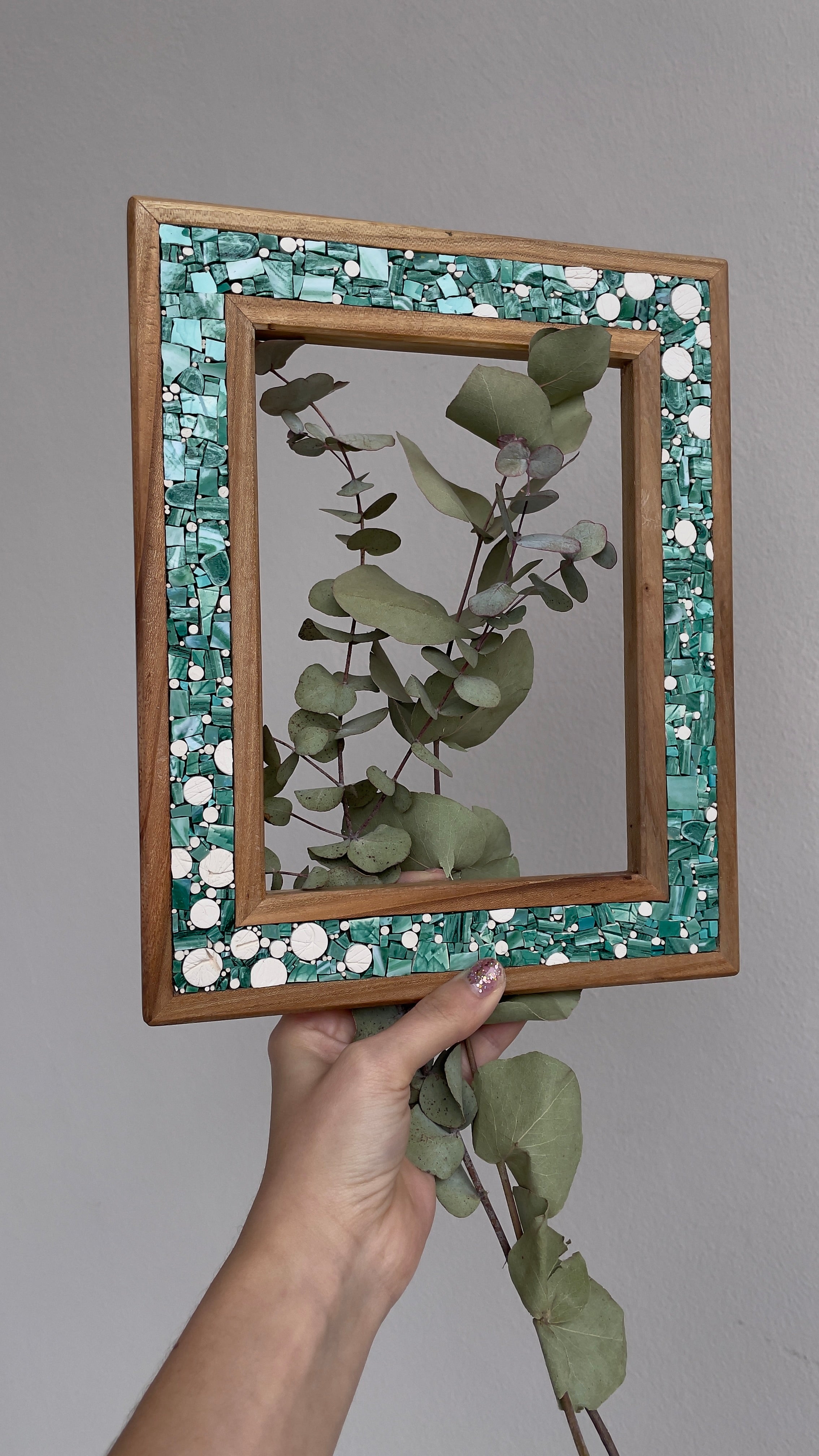 Il nido del picchio cornice portafoto legno mosaico verde 15x20