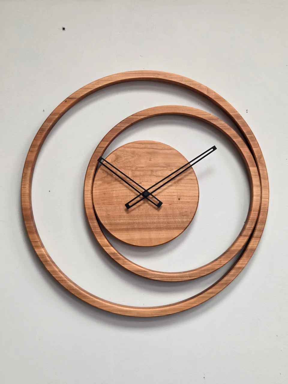 Il nido del picchio Excentrica Orologio parete ciliegio 50 cm