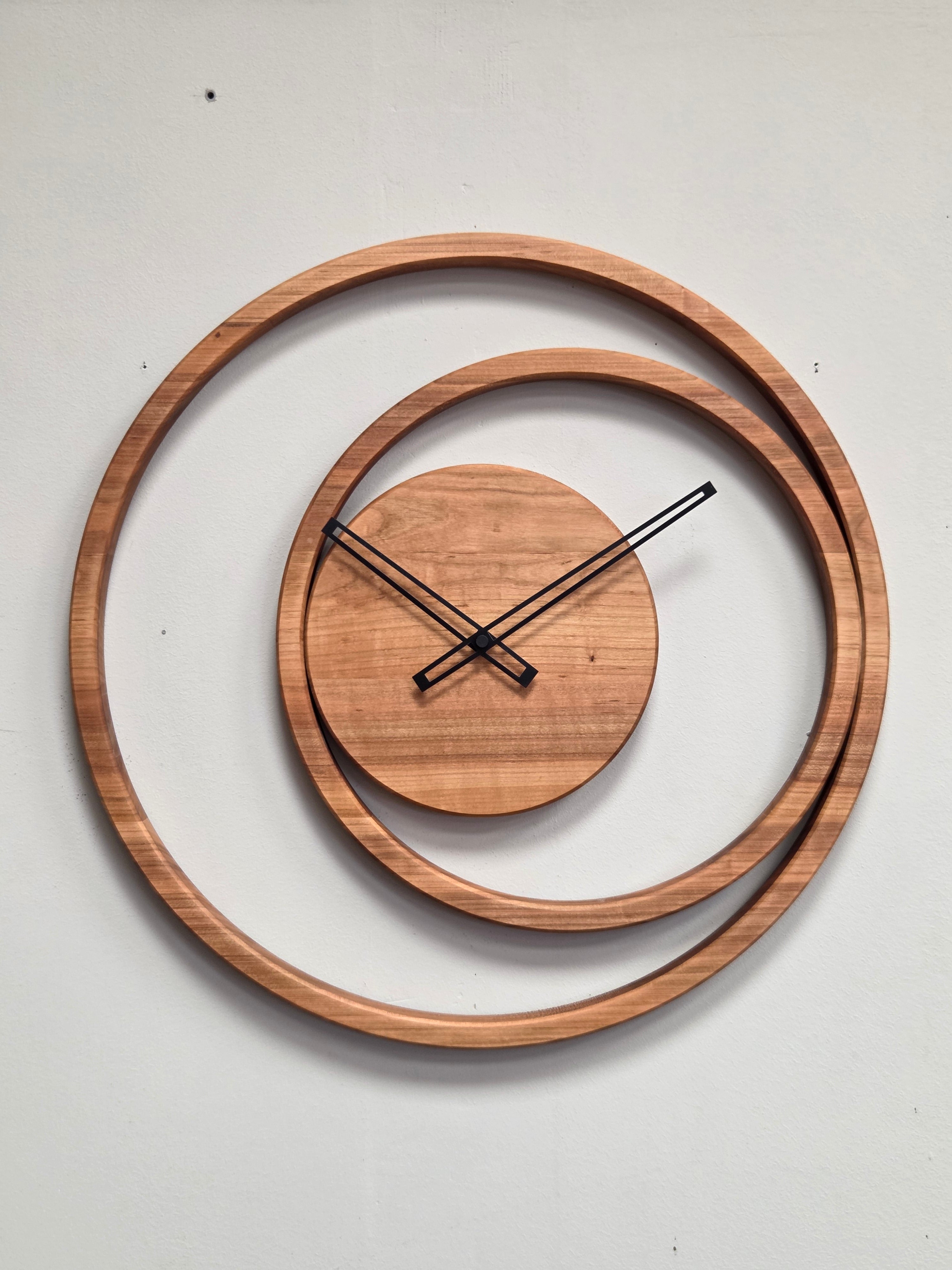 Il nido del picchio Excentrica Orologio parete ciliegio 50 cm
