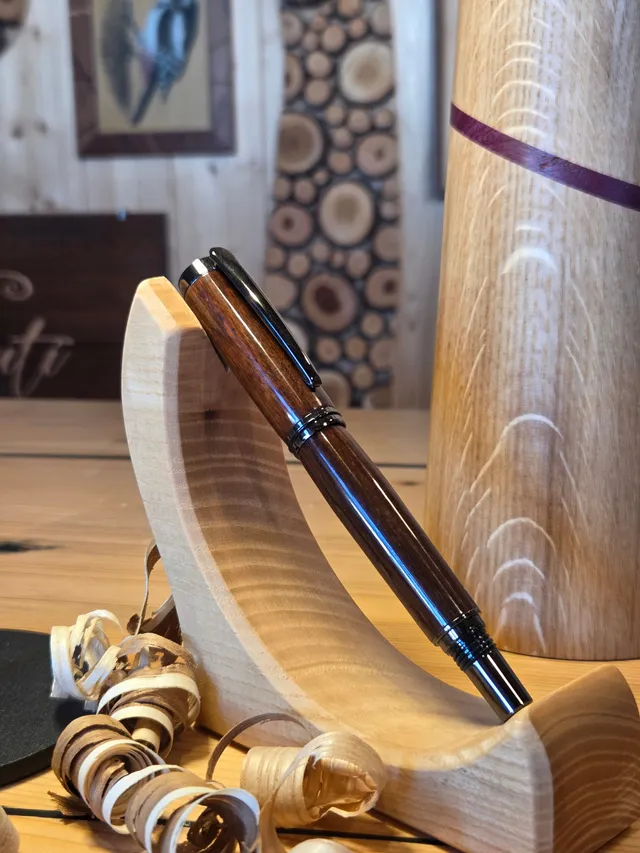 Il nido del picchio New Gentleman penna stilografica padouk