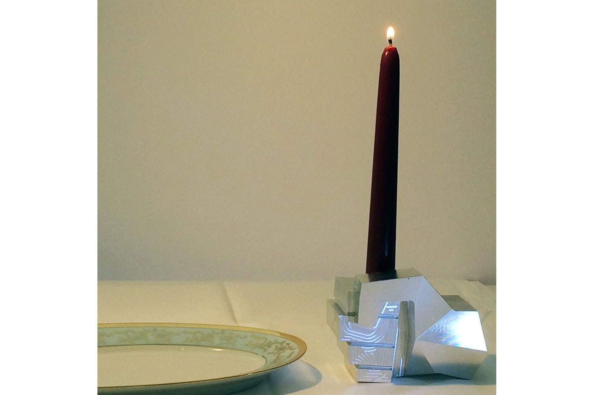 Cyrcus Design Sessan8 scultura pugno alluminio