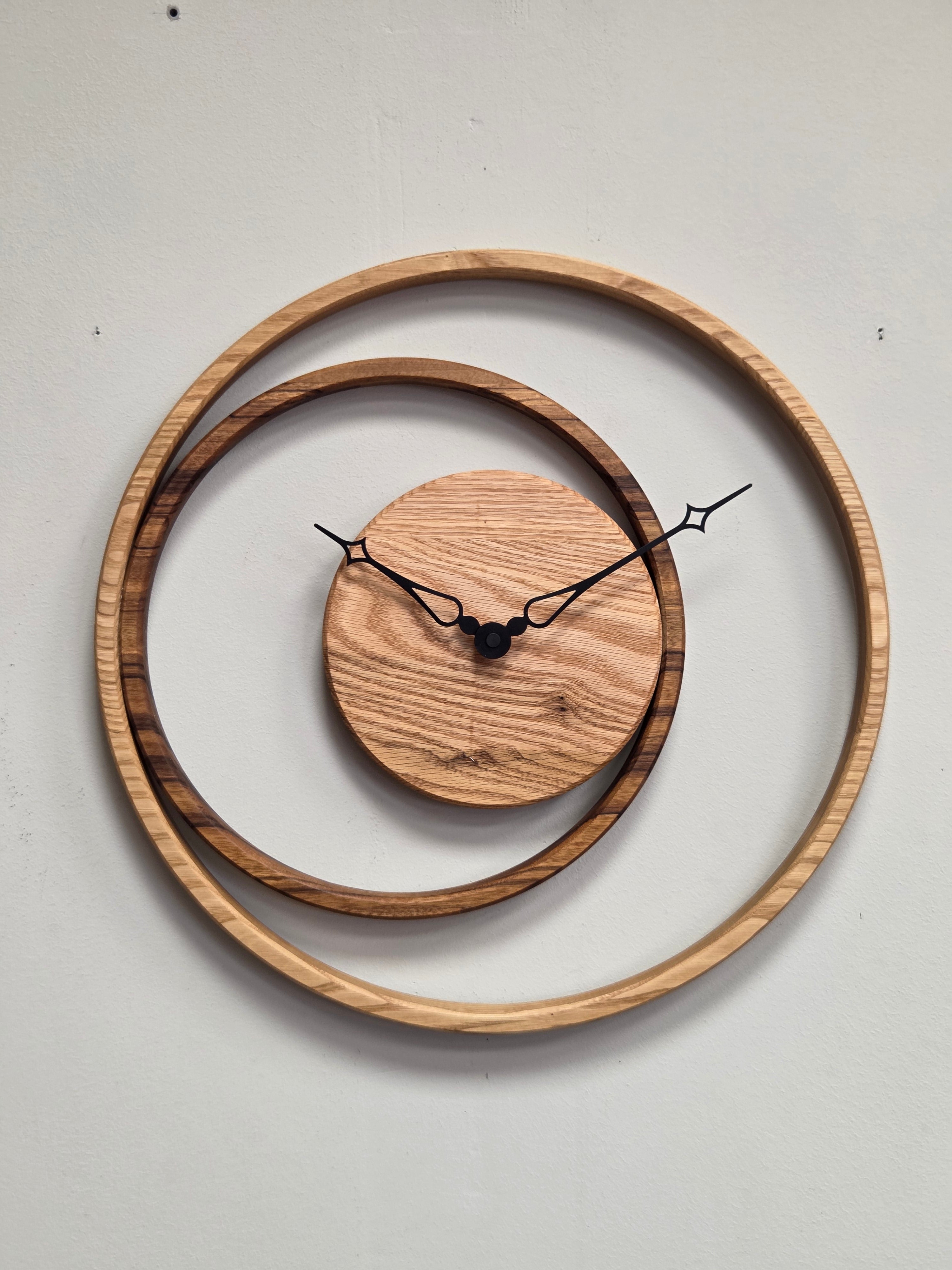 Il nido del picchio Excentrica Orologio parete ciliegio 50 cm