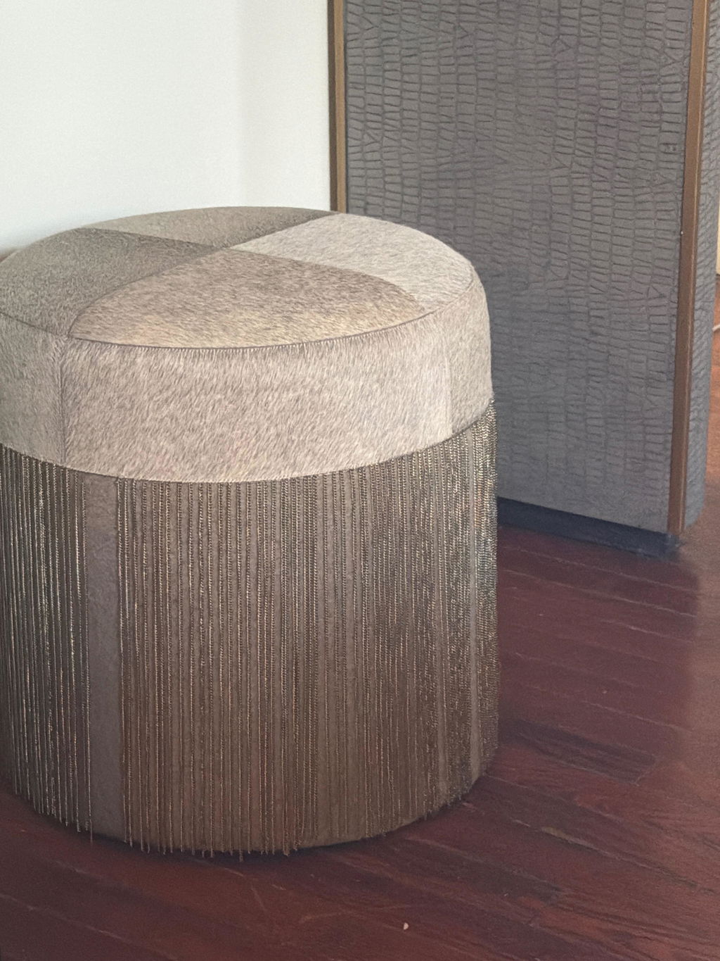 Galore Home Gatsby pouf pelle con catene
