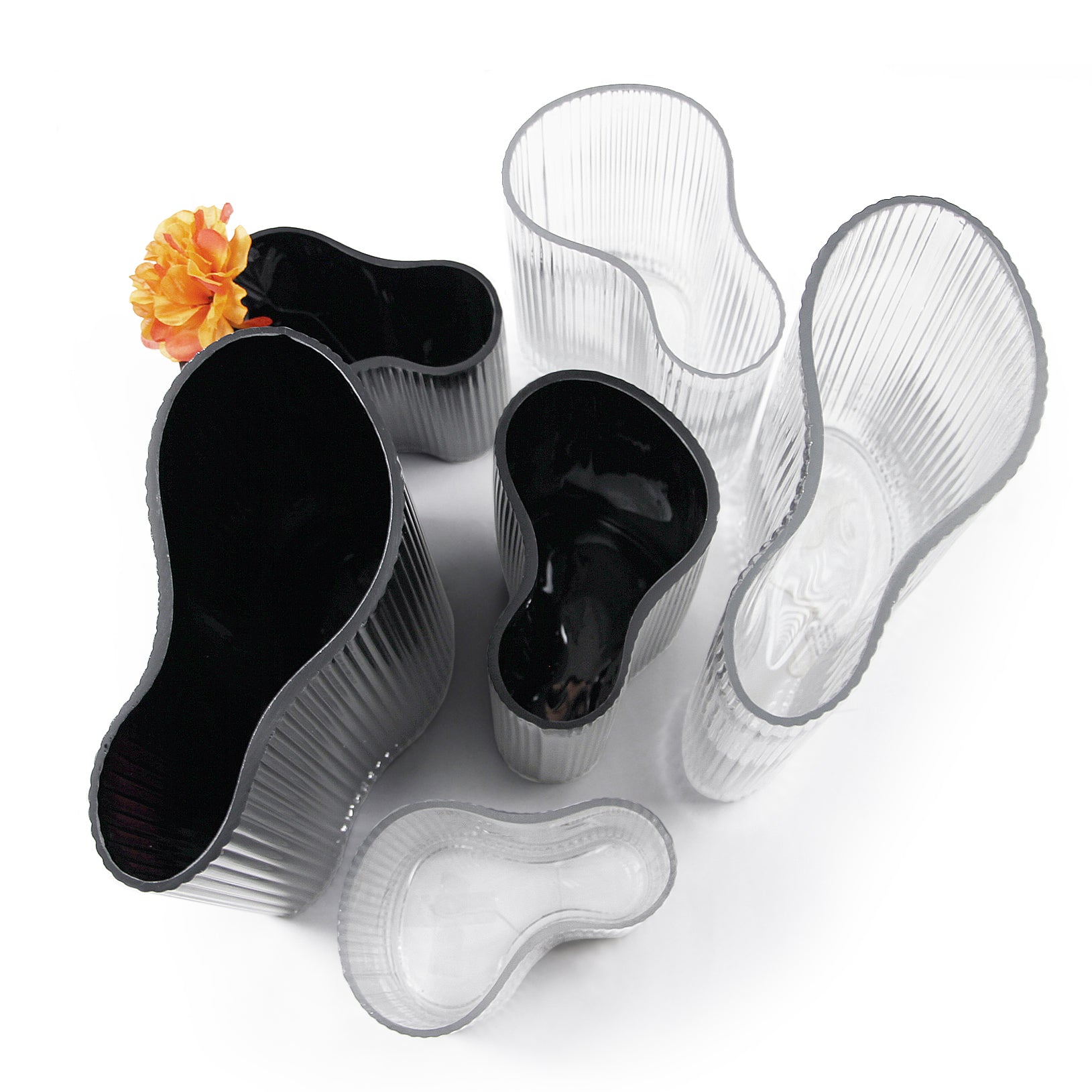 Galore Home Wavy Ribbed Small vaso vetro nero