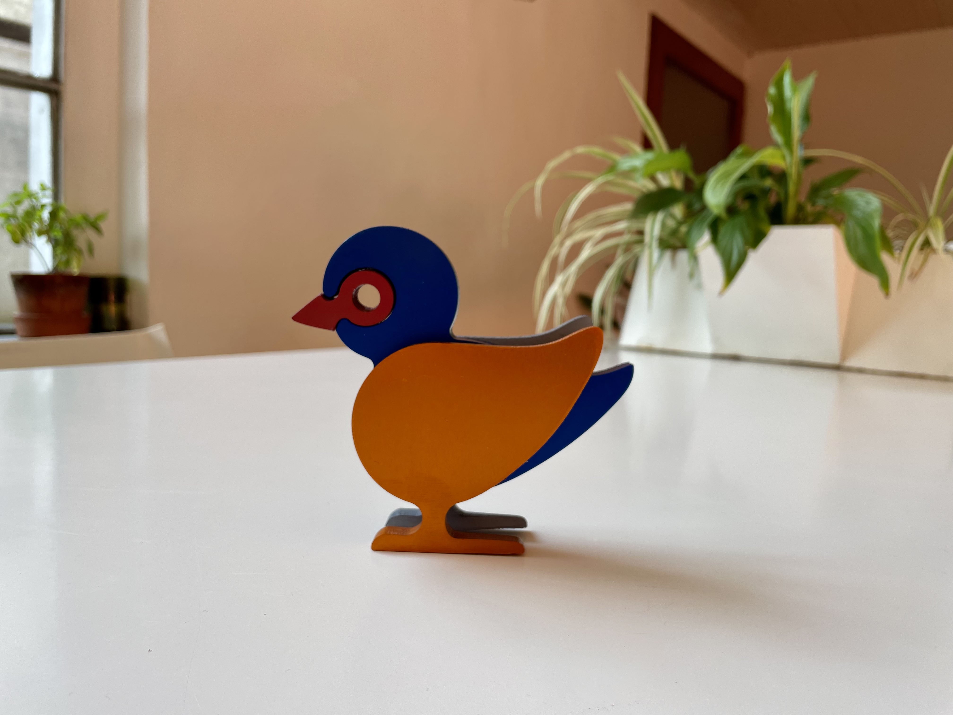 Cyrcus Design Big Nesting Bird scultura alluminio colorato