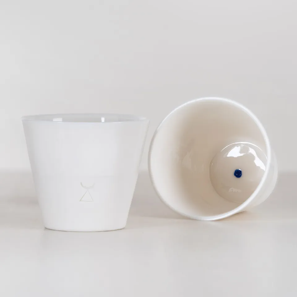 Atelier Alida Ceramiche Punto bicchiere porcellana blu cobalto