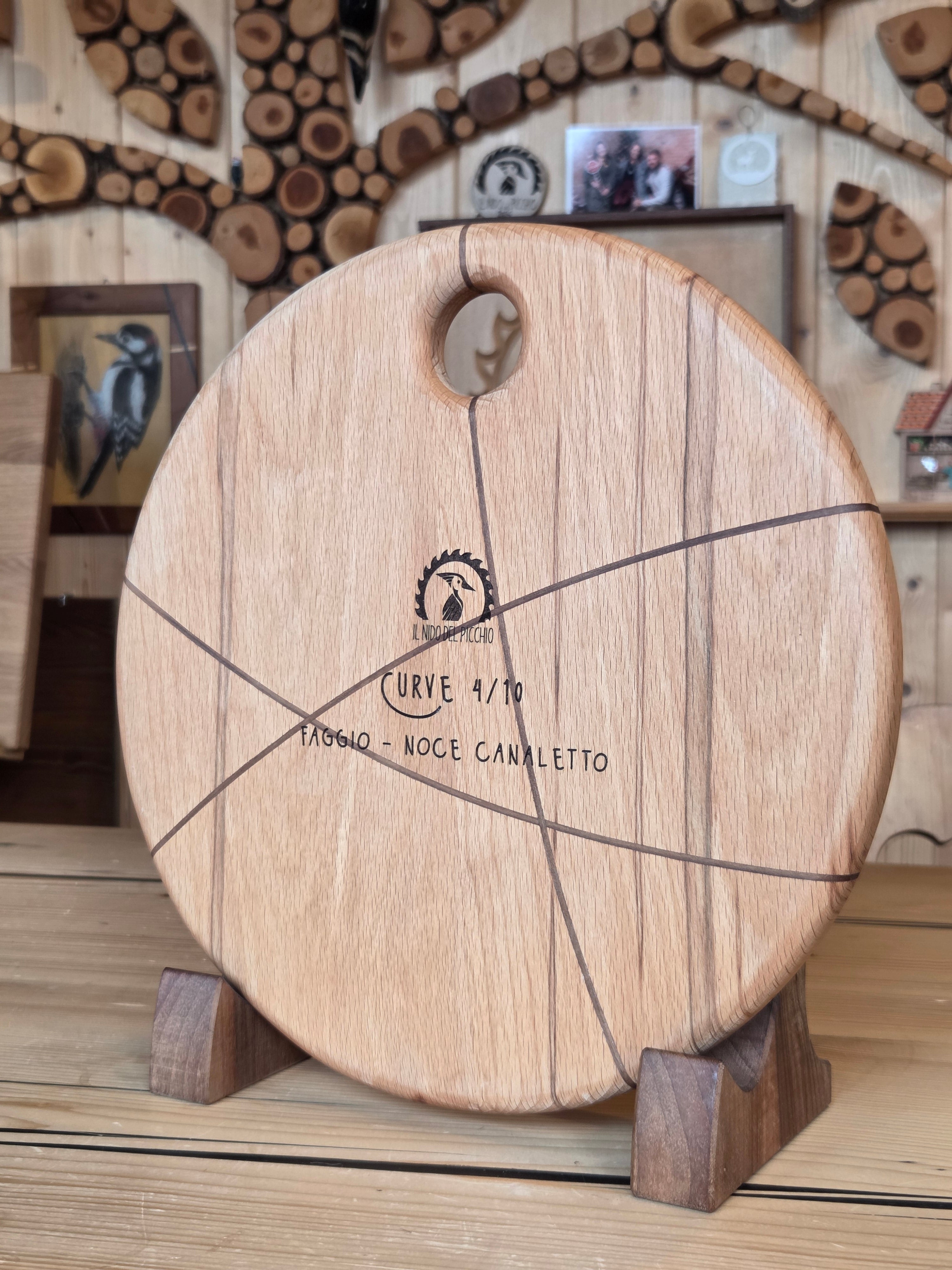 Il nido del picchio Curve tagliere rotondo castagno wenge
