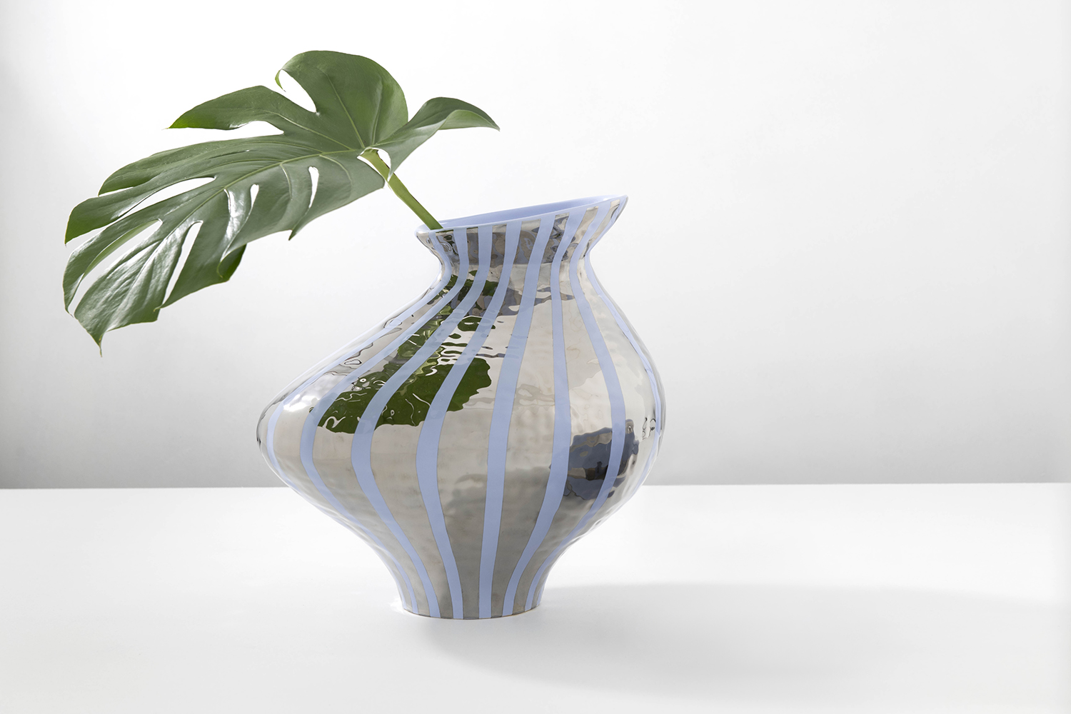 Ceramica Gatti 1928 Platino Hydra Berrettino vaso maiolica
