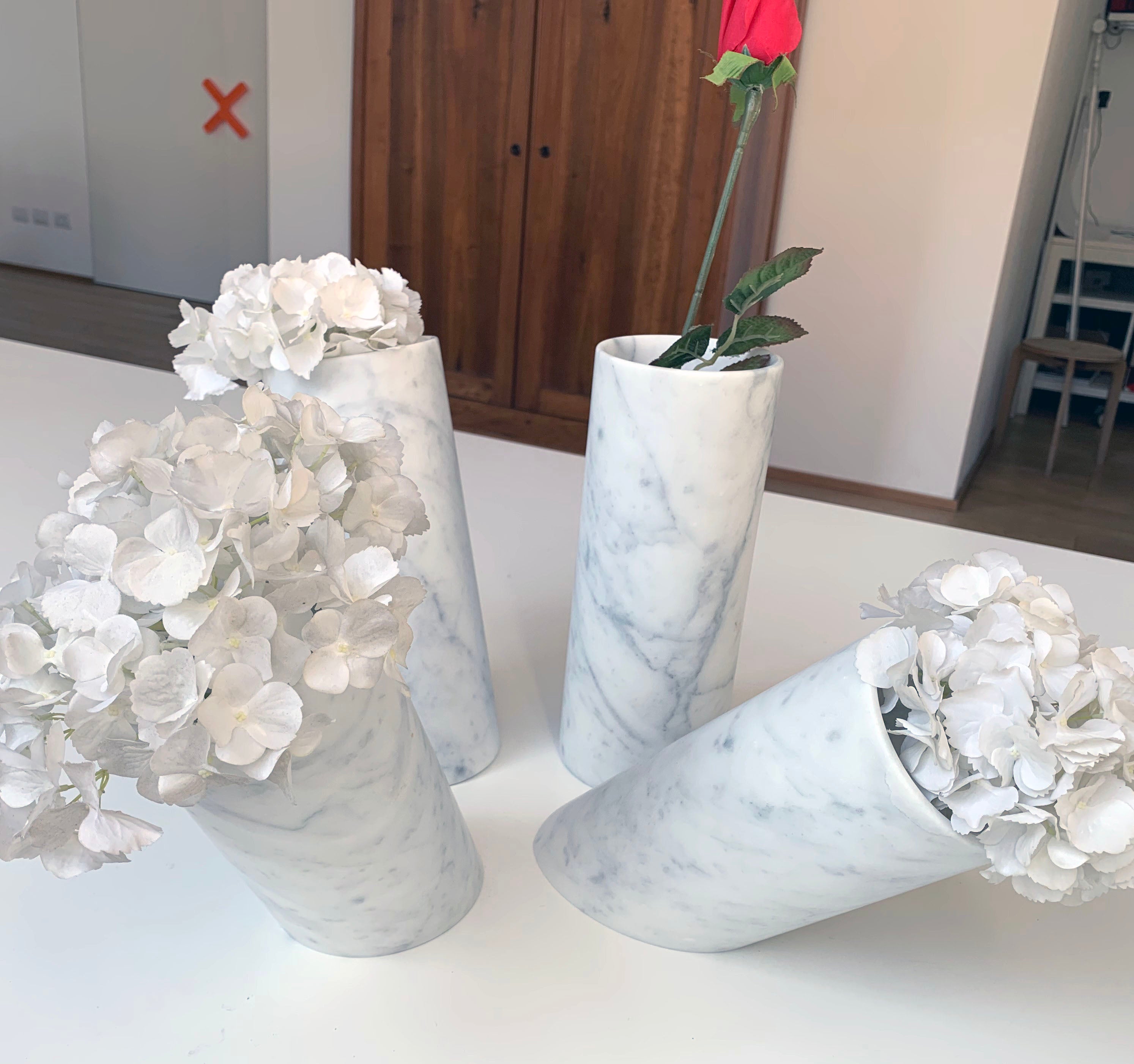 Cyrcus Design In-Equilibrio scultura marmo bianco Carrara