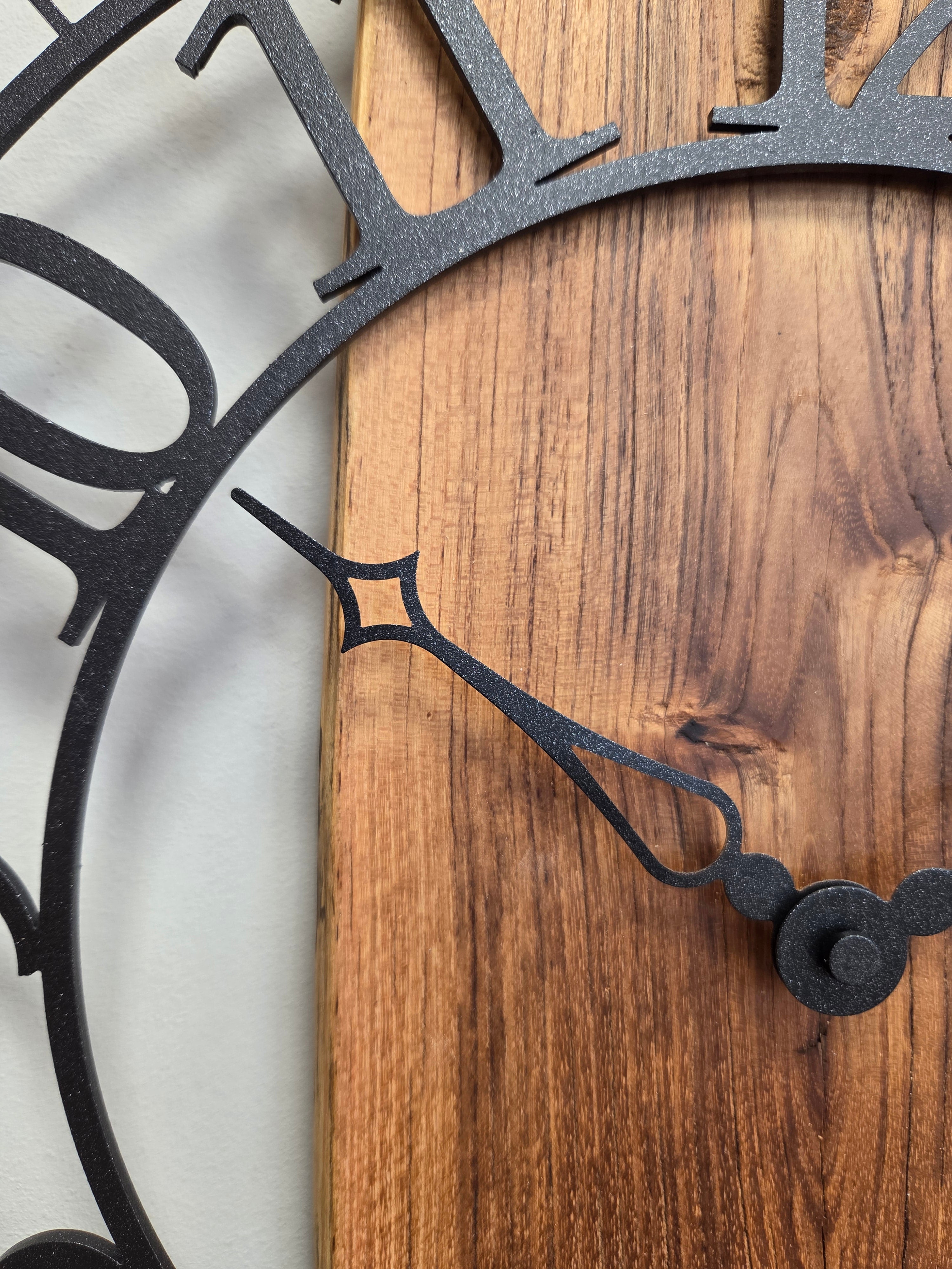 Sgualdini Simone Il Nido del Picchio orologio parete legno acacia 60cm