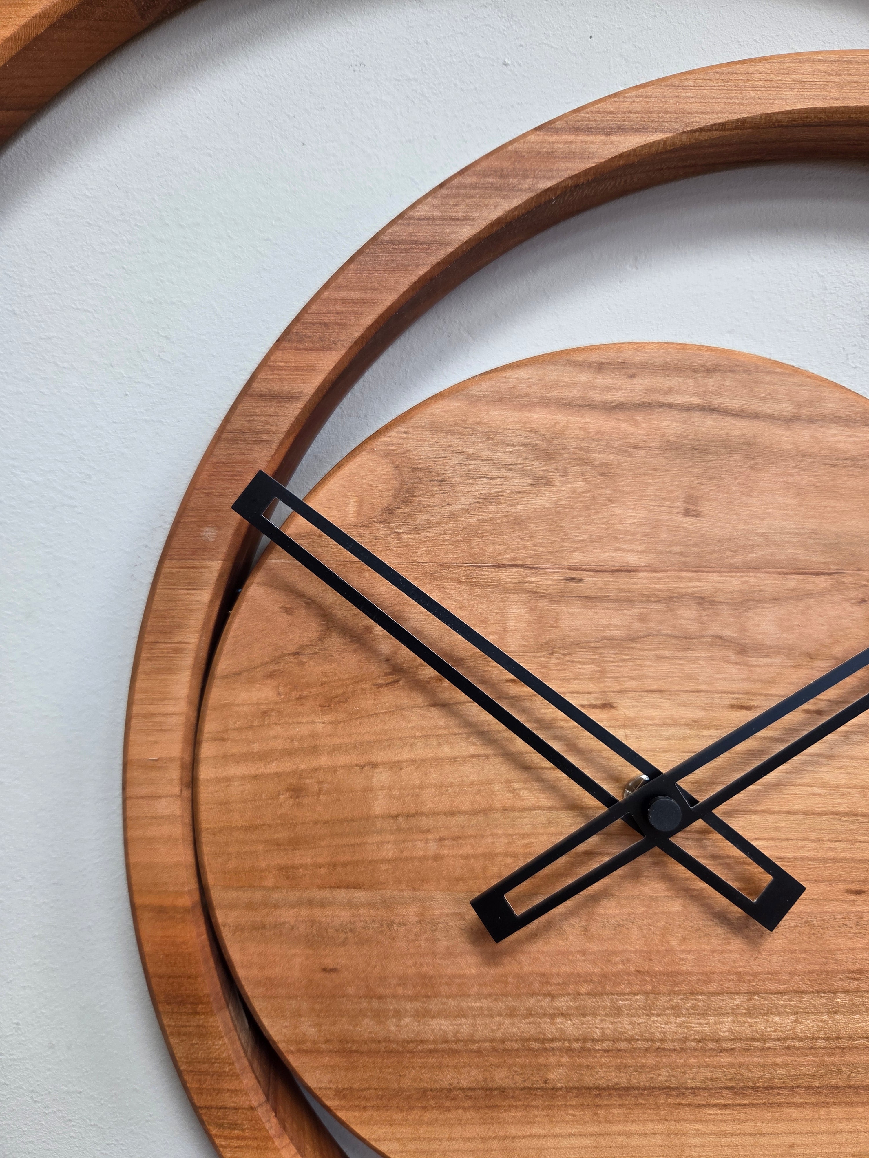 Il nido del picchio Excentrica Orologio parete ciliegio 50 cm