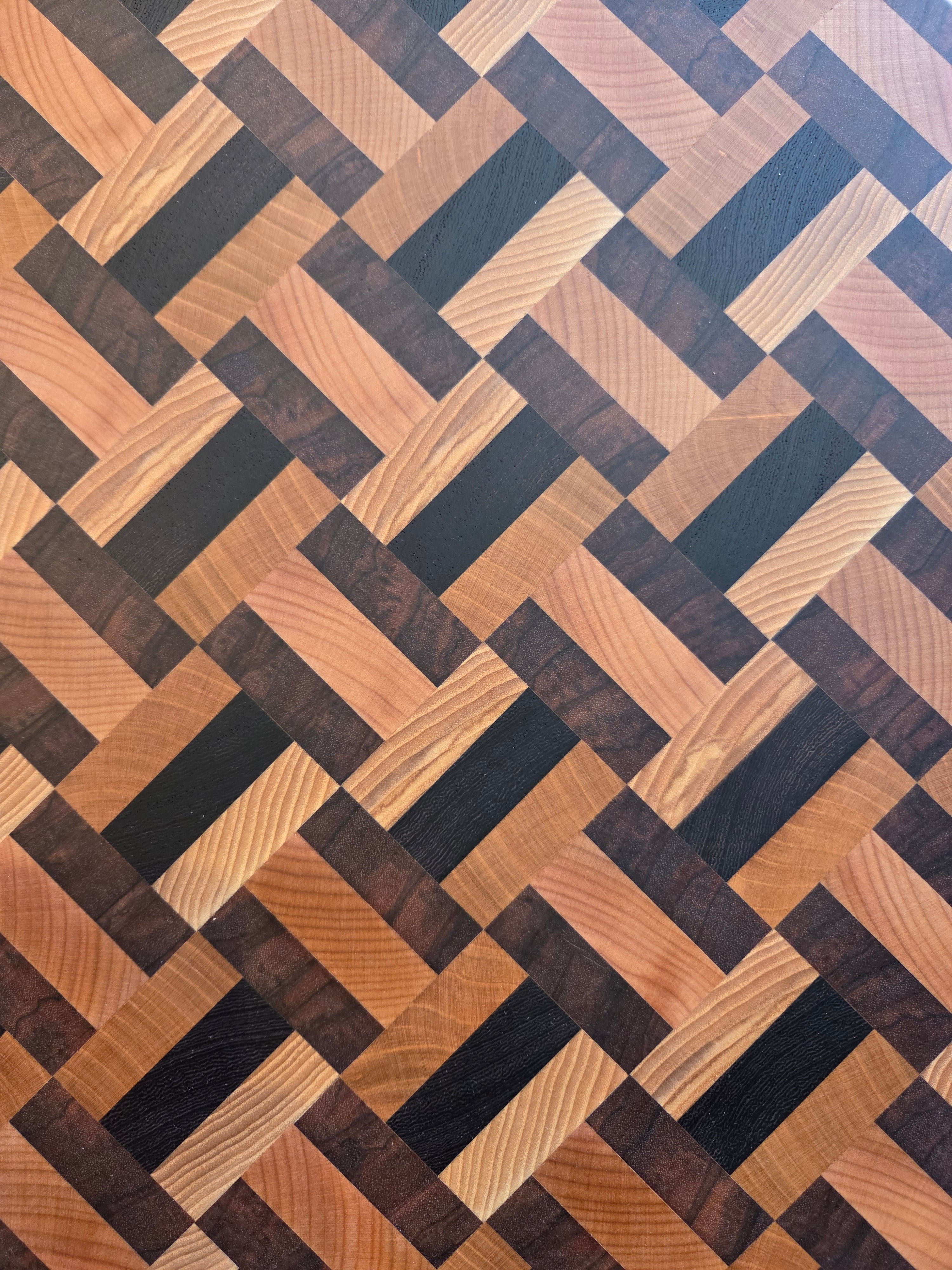 Il nido del picchio tagliere geometrico 40x50 multiessenza testa