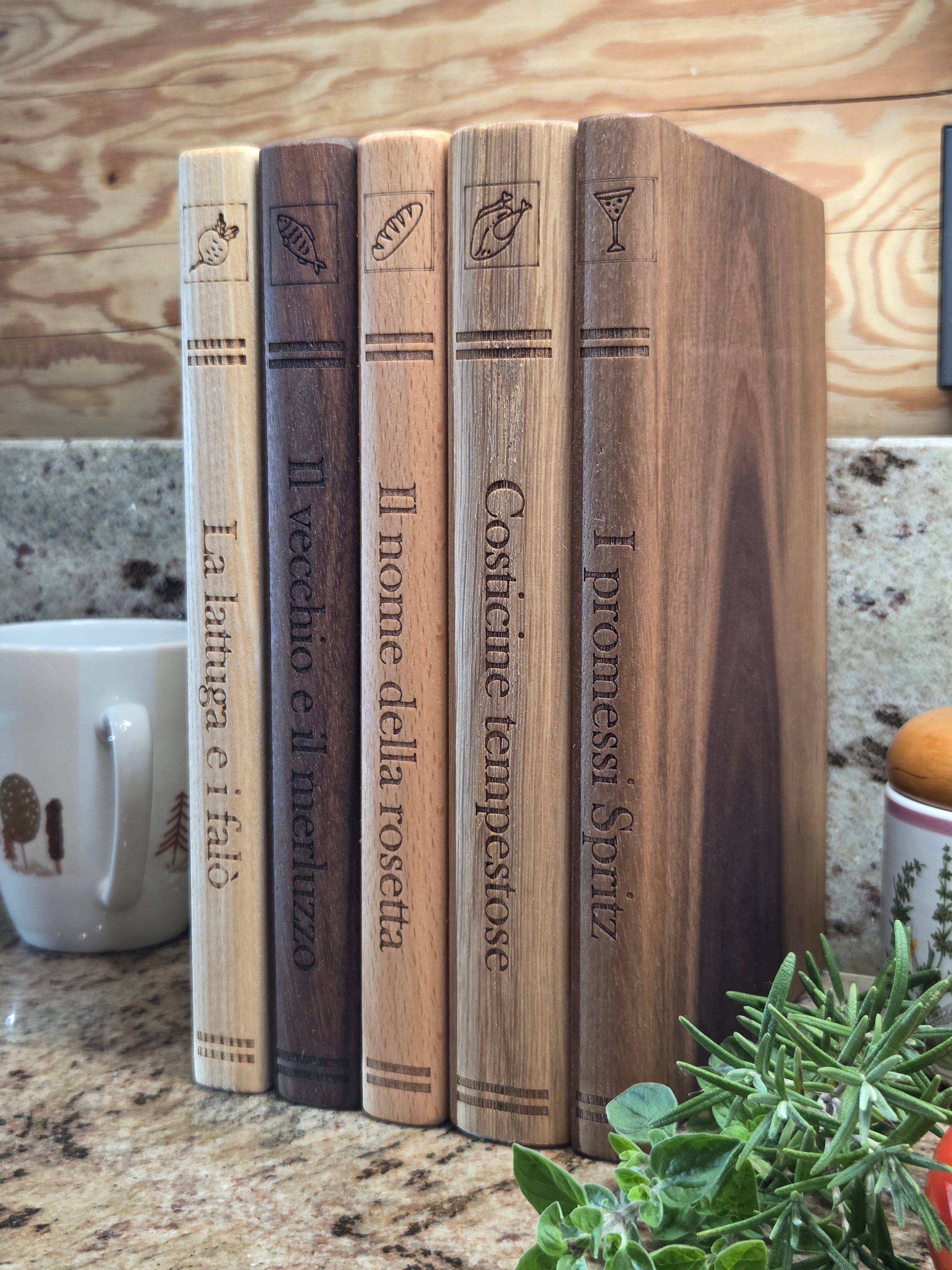 Il nido del picchio Romanzi da Affettare tagliere libro set 5 pezzi