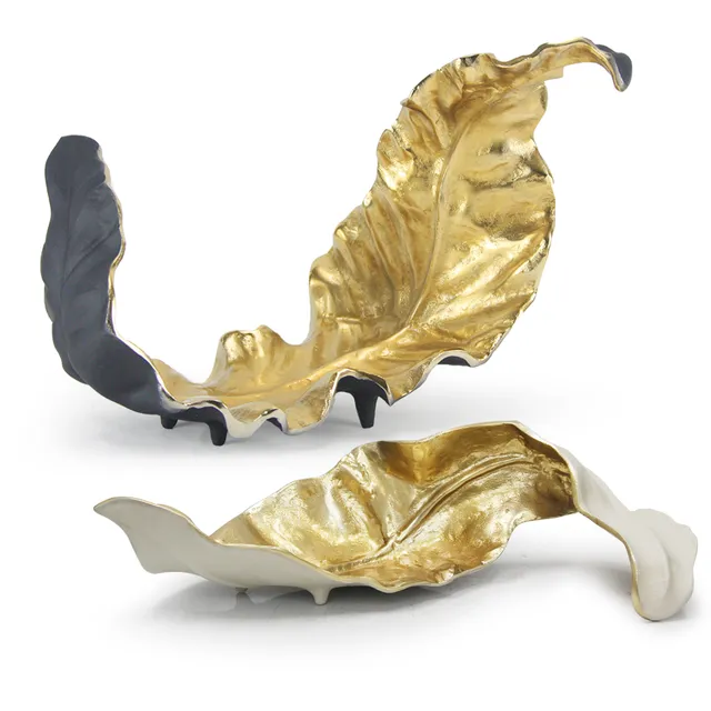 Galore Home Entwined Leaf scultura metallo nero oro large
